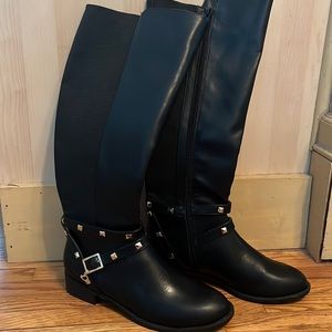 Boots by Thalia Soda size 8 New